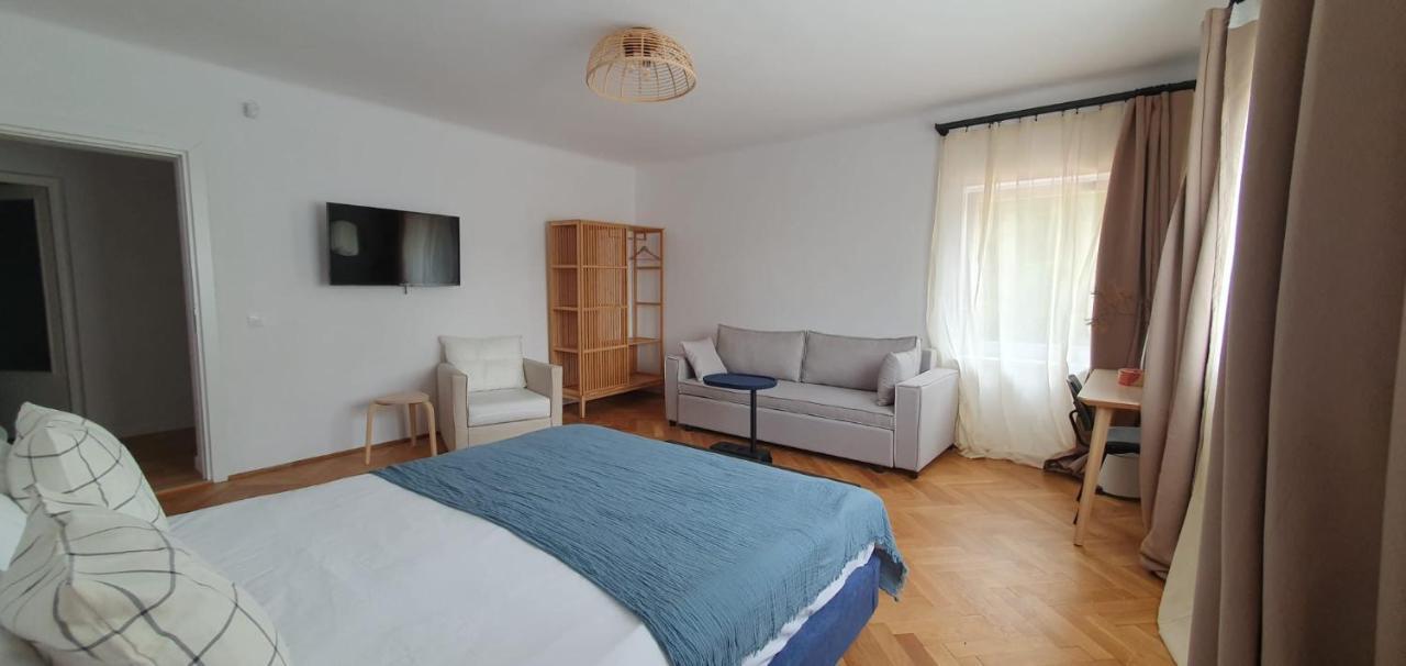 The Pines Serviced Apartments Brašov Exteriér fotografie