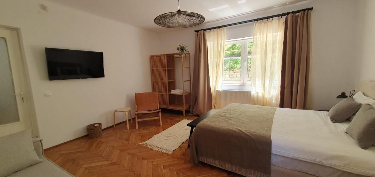 The Pines Serviced Apartments Brašov Exteriér fotografie